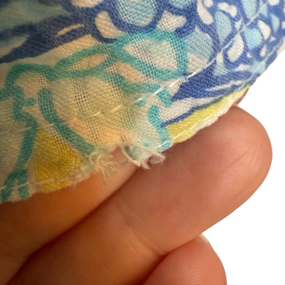Lilly Pulitzer | Aqua Seersucker Floral Shorts - Picture 2 of 7